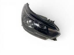 FAROL DIREITO ARGO CRONOS 2018 A  2023 C/LED