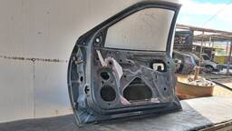 PORTA DIANTEIRA DIREITA VECTRA 1997 1998 A 2005