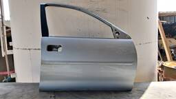 PORTA DIANTEIRA DIREITA CORSA / CLASSIC 1996 1997 A 2016