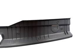 MOLDURA INFERIOR PORTA MALAS GM MERIVA 2003 A 2012