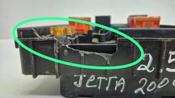 CAIXA FUSÍVEL VW JETTA 2009