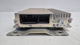 MÓDULO AMPLIFICADOR E SOM JEEP CHEROKEE 2008 A 2012