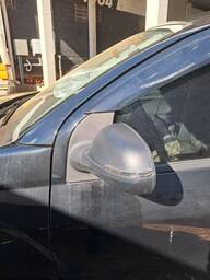 Retrovisor Esquerdo Mobi 2017 a 2025 Manual C/ Pisca