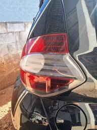 Lanterna Traseira Direita Fiat Mobi 2017 a 2025