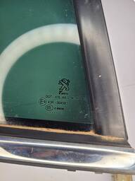 VIDRO PORTA TRASEIRA DIREITA (FIXO) PEUGEOT 408 2012 A 2019