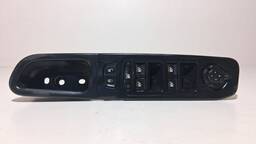 COMANDO DE VIDRO ELETRICO LADO MOTORISTA RENEGADE 2015/23 