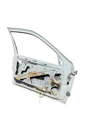 PORTA ESQUERDA CLIO 2P 2000 2001 A 2012