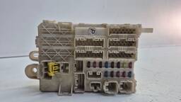 CAIXA FUSÍVEL TOYOTA HILUX 2015