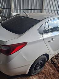 Recorte Lateral Traseiro Direito Hb20 Sedan 2014 a 2019