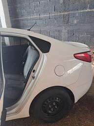 Recorte Lateral Traseiro Esquerdo Hb20 Sedan 2014 a 2019