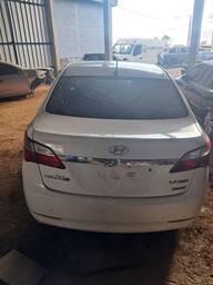 Tampa Traseira HB20 Sedan 2013 a 2019 C/ Furo Cilindro