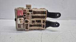 CAIXA FUSÍVEL TOYOTA COROLLA 1.8 2.0 2009 A 2015