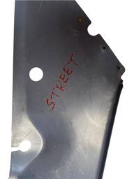 ACABAMENTO LATERAL TRASEIRO ESQ. FORD FIESTA 96 A 2001