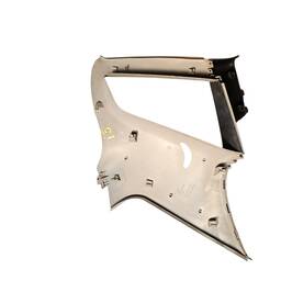 ACABAMENTO COLUNA TRASEIRA DIREITA AUDI A3 99/06