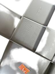 MOLDURA ACABAMENTO PORTA MALAS L.E NISSAN MARCH 