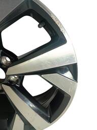 RODA DIAMANTADA ARO 17 NIVUS 2021 A 2024 (DETALHE)