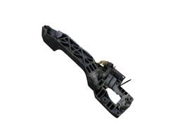 SUPORTE MAÇANETA DIANTEIRA DIREITA HILUX 2005 A 2011