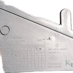 SUPORTE TAMPÃO BAGAGITO ESQUERDO DUSTER 