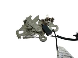 Fechadura Inf Capo Dianteiro Peugeot 208 2008 2013 a 2022