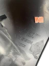 ACABAMENTO COLUNA TRASEIRA DIR NISSAN MARCH 2012/2020