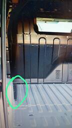 ACABAMENTO INTERNO SOLEIRA LADO ESQUERDO KANGOO 2025/