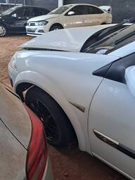 Paralama Esquerda Megane 2007 a 2013