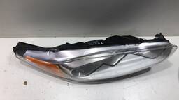 FAROL DIREITO NEW FIESTA 2014 2015 A 2019 PISCA AMBAR AVARIA