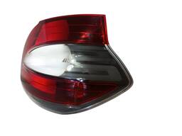 LANTERNA TRASEIRA DIREITA  MOBI 2017/