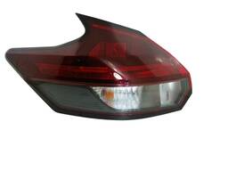 LANTERNA TRASEIRA ESQUERDA KICKS 2022 2023 A 2024 (CANTO)