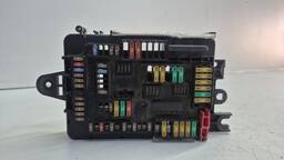 CAIXA FUSÍVEL BMW 320I 2.0 2014 2015 COM DETALHE