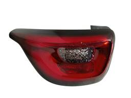 Lanterna Traseira Esquerda Toro 2016 2017 a 2025 (detalhe)