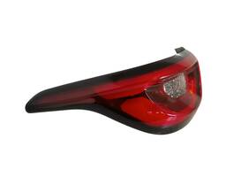 LANTERNA TRASEIRA ESQUERDA TORO 2016 2017 A 2025 (DETALHE)