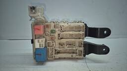 CAIXA FUSÍVEL TOYOTA COROLLA 2.0 2009 A 2015