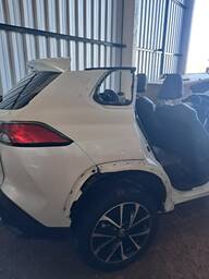 Recorte Lateral Traseiro Direito Corolla Cross 2022 a 2025