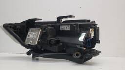 FAROL DIREITO AUDI Q3 2016 A 2019