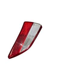 LANTERNA TRASEIRA ESQUERDA HB20 HATCH 2013 A 2019 (MALA)