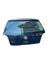 Tampa traseira polo hatch 2003 a 2014 c/detalhes