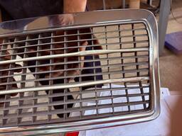 GRADE DIANTEIRO MERCEDES BENZ E320 96(AMASSADO LD DIREITO)