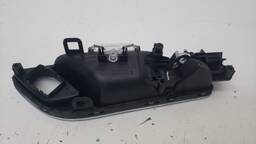 MAÇANETA INTERNA DIANTEIRA ESQUERDA AUDI Q3 2013 A 2016