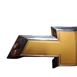 EMBLEMA DIANTEIRO EQUINOX RS 18/24 NOVO ORIGINAL GM 23136671