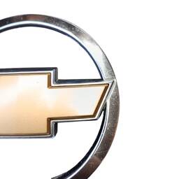 EMBLEMA CHEVROLET CELTA PRISMA 07 08 09 10 DOURADO ORIGINAL