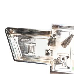 EMBLEMA E SUPORTE GRADE DIANTEIRA PARACHOQUE S10 2021 2024 