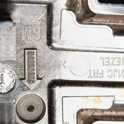 EMBLEMA GRAVATA DOURADA PARACHOQUE DIANT MONTANA 2020/2021 