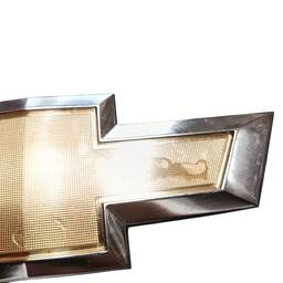 EMBLEMA GRADE DIANTEIRA S10 2013/2016