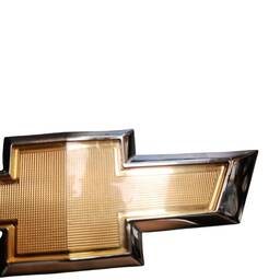 EMBLEMA TAMPA TRASEIRA ONIX HATCH 2020 A 2025 