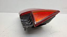 LANTERNA TRASEIRA DIREITA AZERA 2008 A 2010 (MALA)