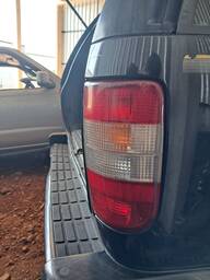 Lanterna Traseira Direita Blazer 1995 a 2001 Bicolor
