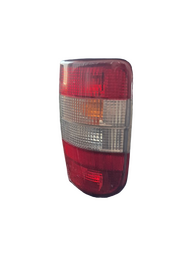 Lanterna Traseira Direita Blazer 1995 a 2001 Bicolor