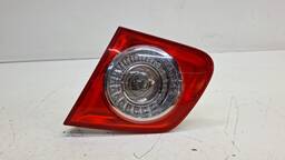 LANTERNA TRASEIRA DIREITA JETTA 2007 2008 A 2010 (MALA)