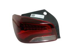 LANTERNA ESQUERDA ONIX HATCH 2020 A 2025 C/ LED (DETALHE)